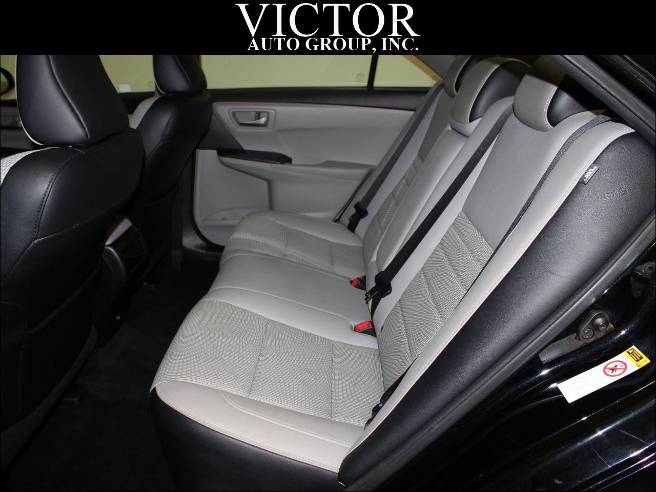 Used 2017 Toyota Camry SE image 29