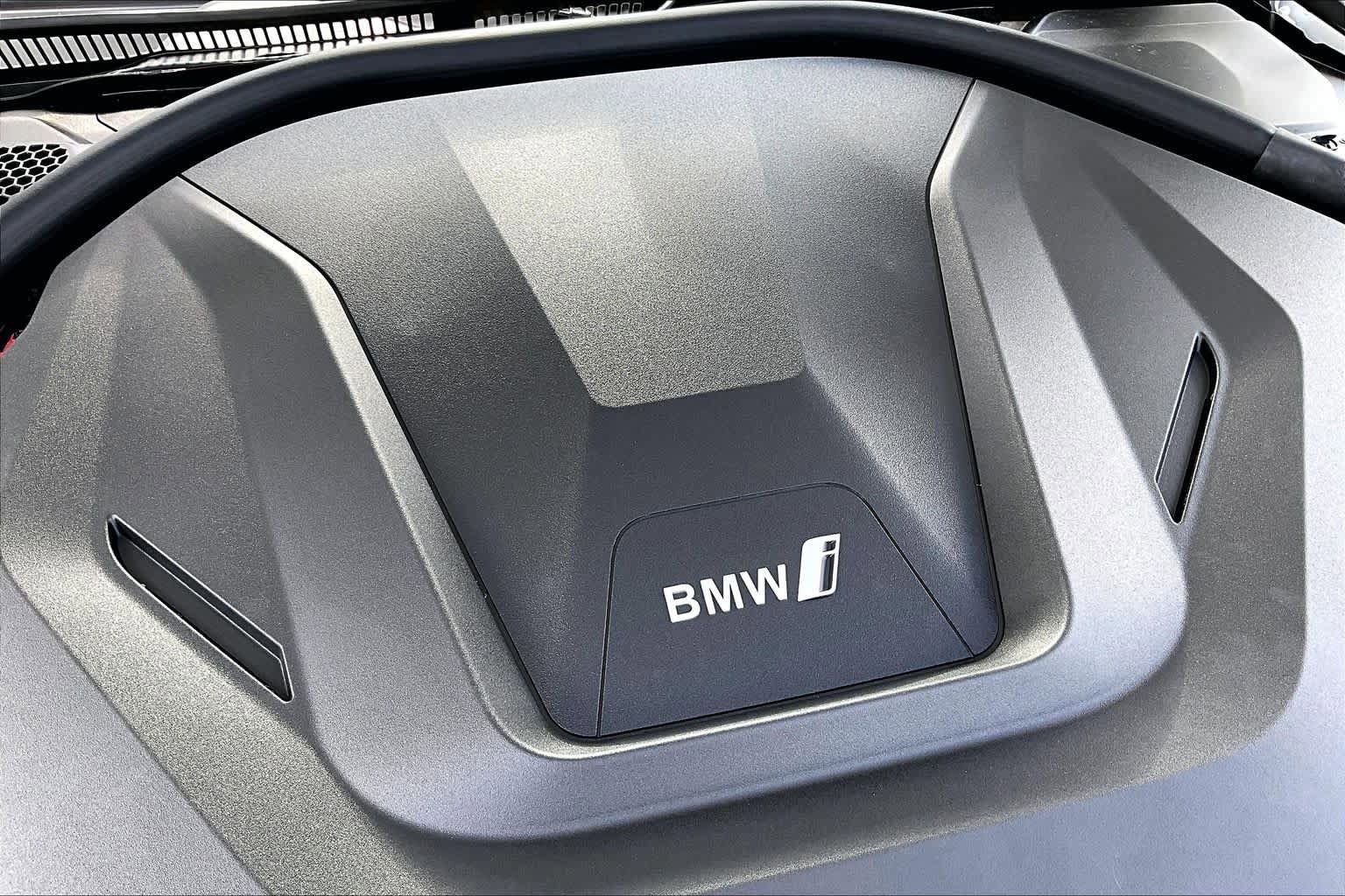 New 2026 BMW i4 eDrive40 w/ M Sport Package image 17