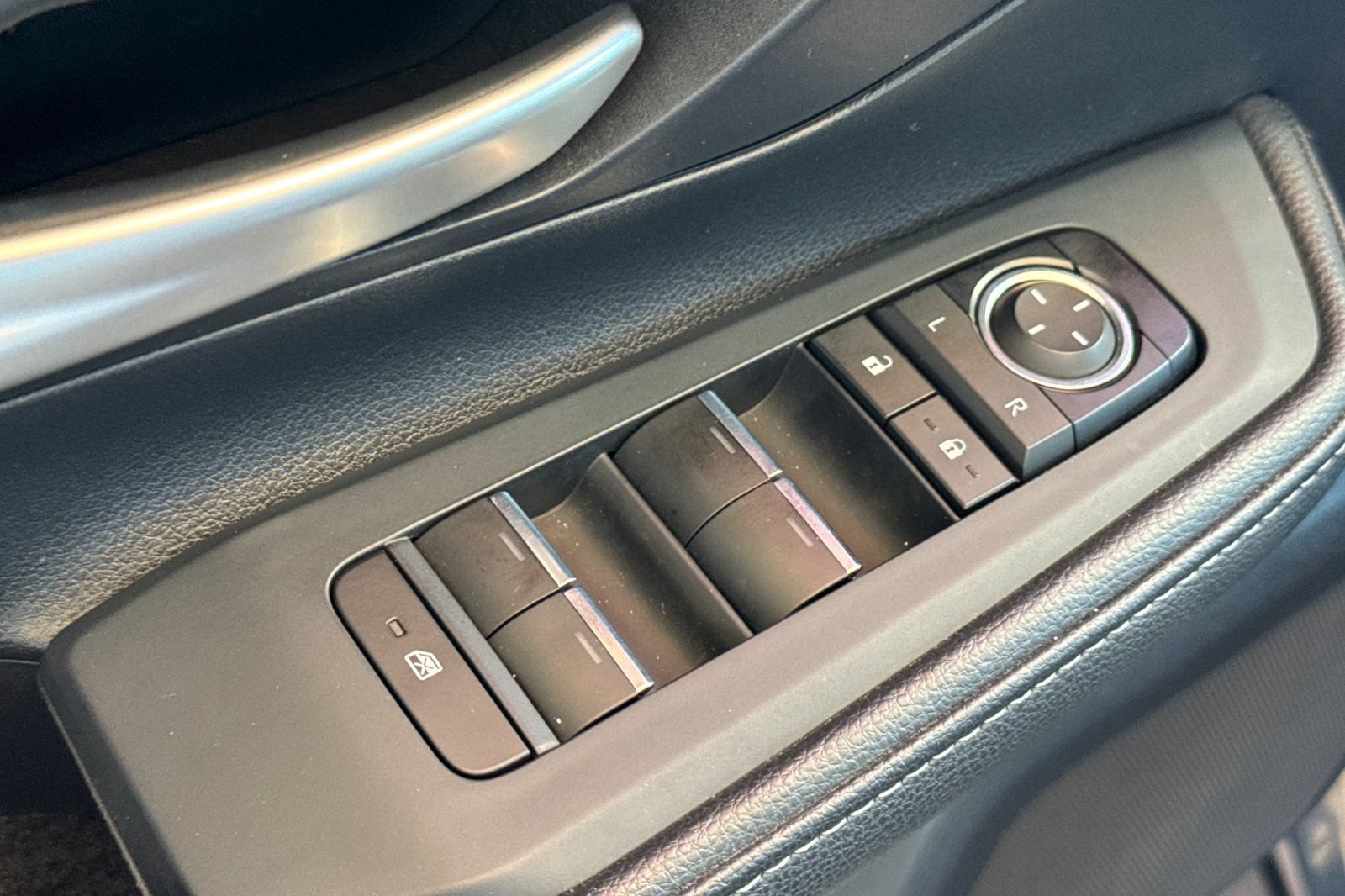 Certified 2025 Toyota Grand Highlander AWD image 14