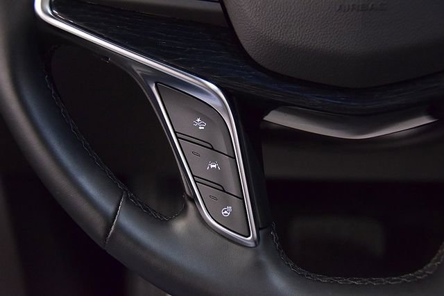 Used 2025 Cadillac XT5 Premium Luxury image 23