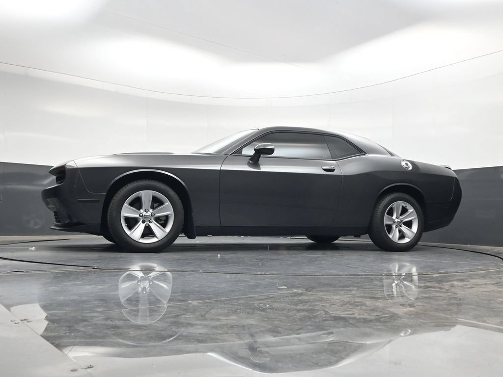 Used 2023 Dodge Challenger SXT RWD image 43