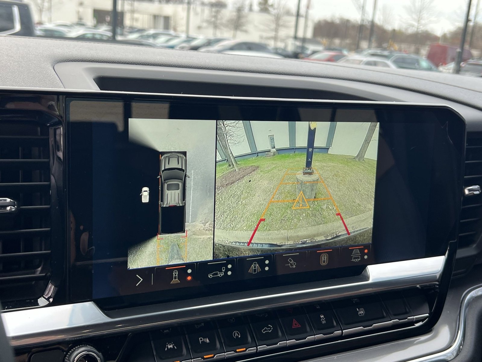 Used 2024 Chevrolet Silverado 1500 High Country image 18