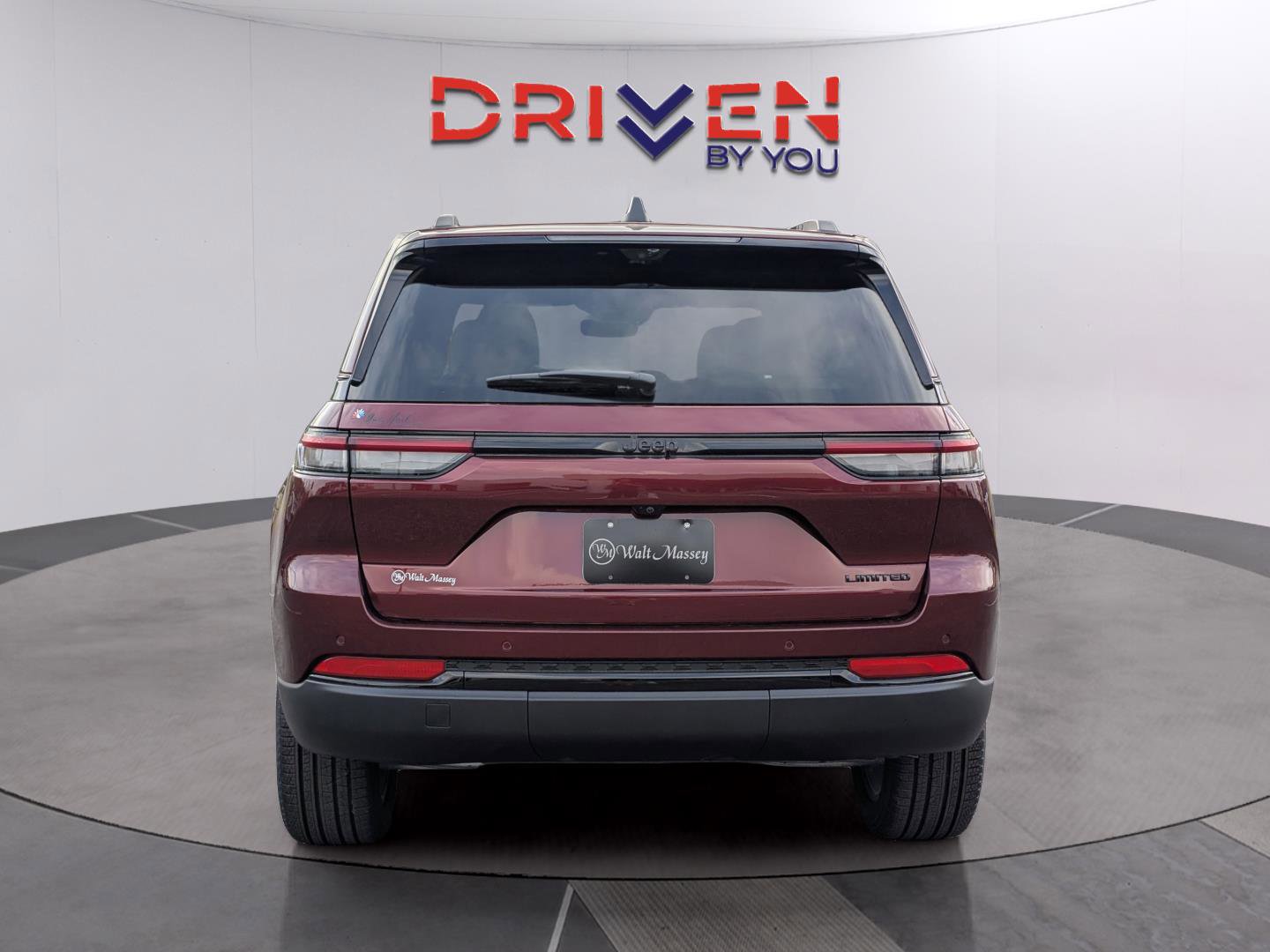 New 2025 Jeep Grand Cherokee Limited w/ Luxury Tech Group II image 4