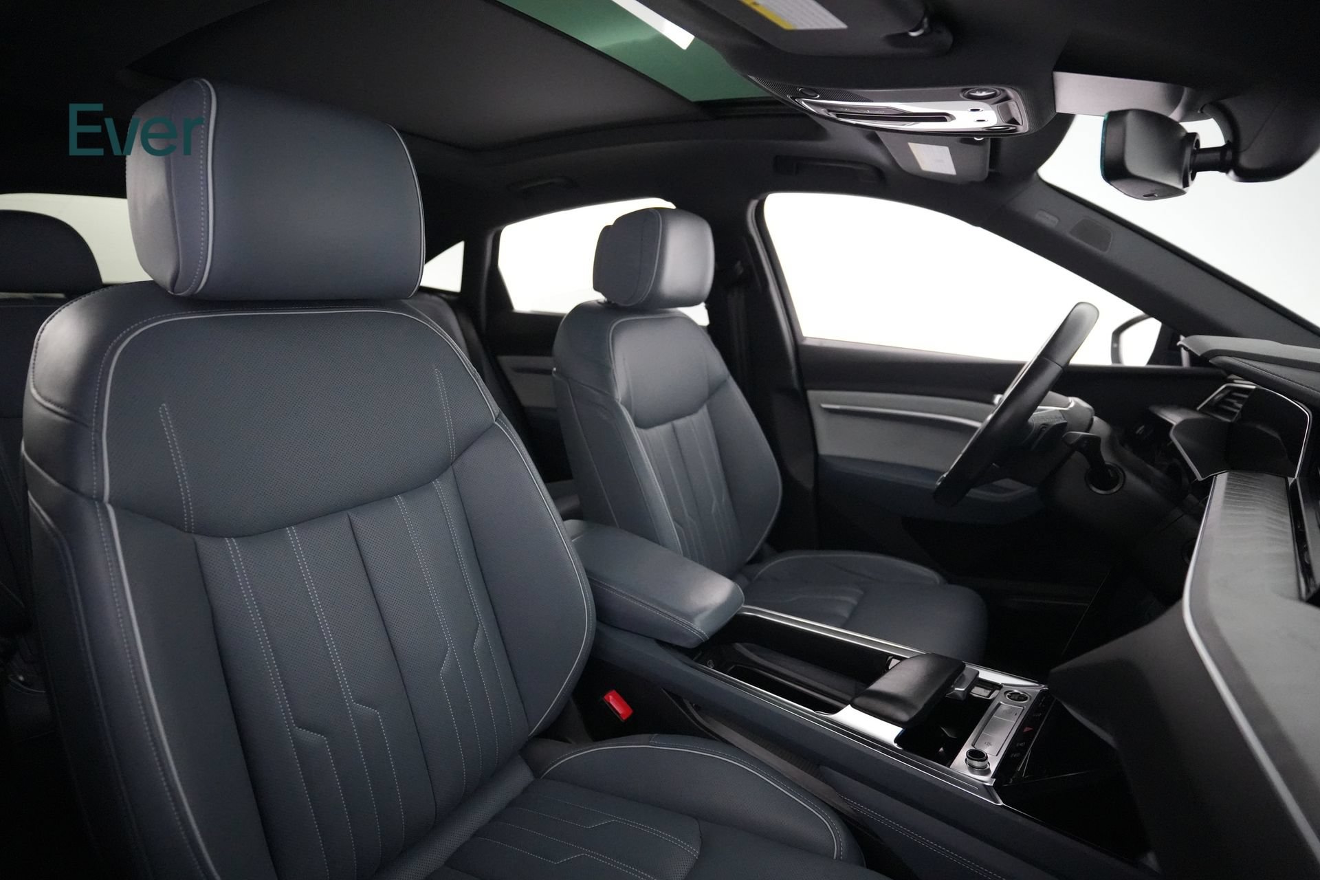Used 2022 Audi e-tron Prestige AWD/4WD image 23
