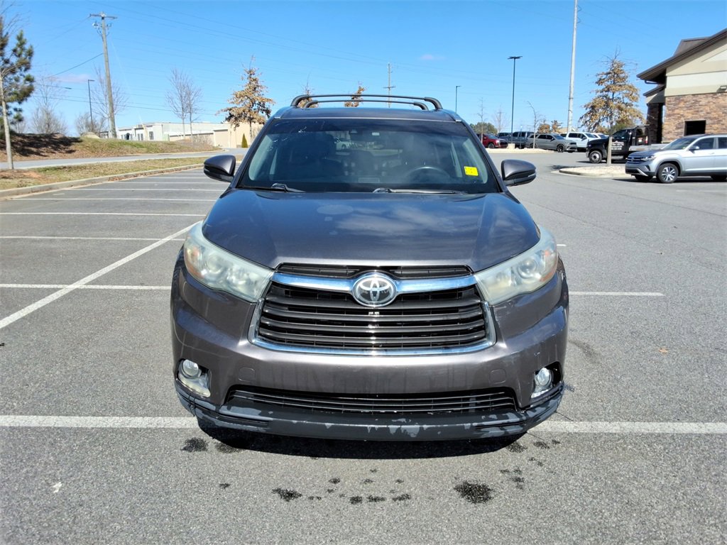 Used 2015 Toyota Highlander Limited Platinum image 2