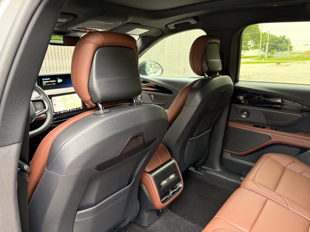 New 2026 Lincoln Nautilus Reserve w/ Jet Appearance Package AWD/4WD image 18