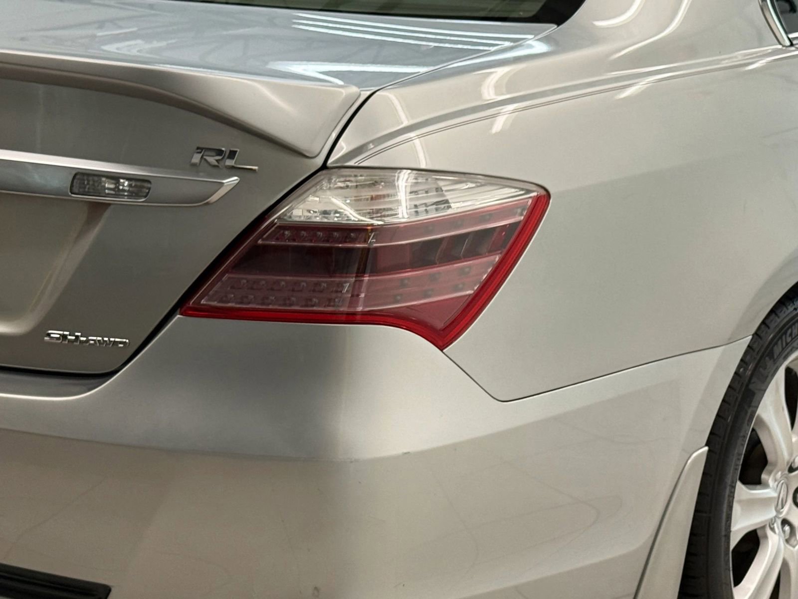Used 2010 Acura RL AWD/4WD image 10