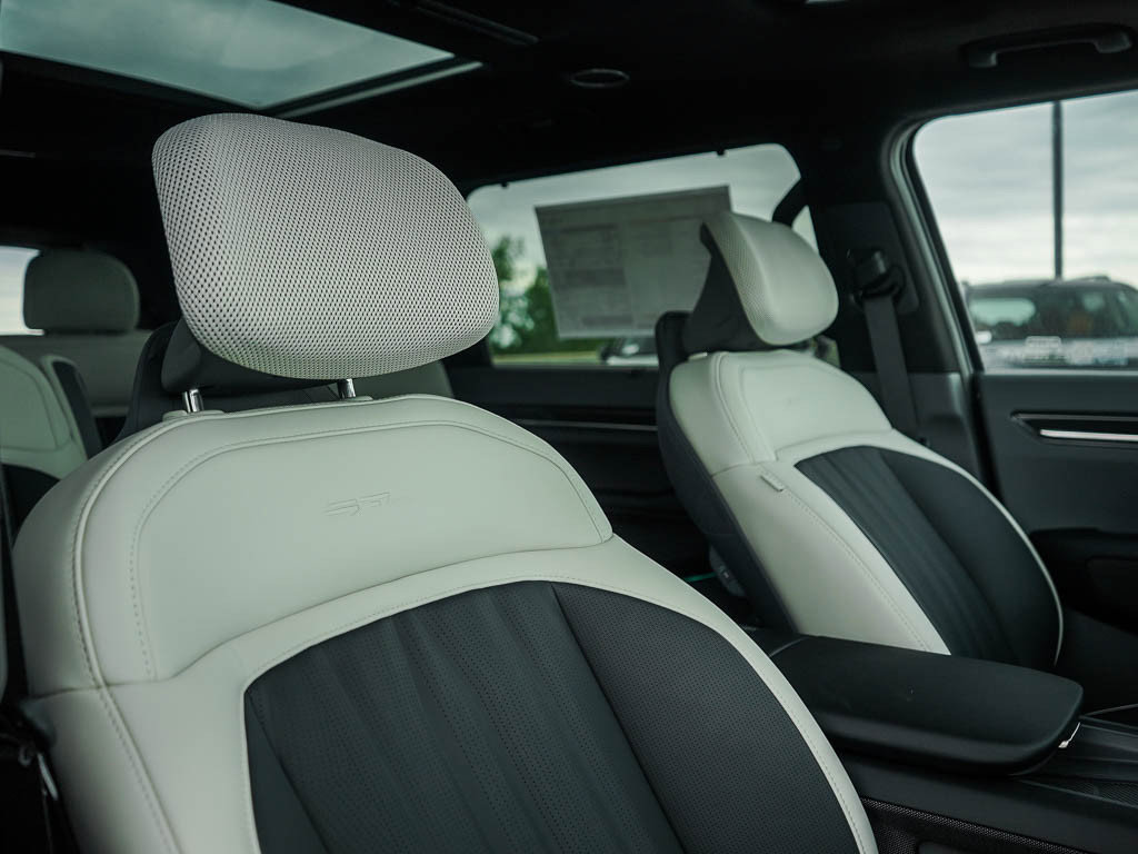 New 2026 Kia EV9 GT-Line AWD/4WD image 12