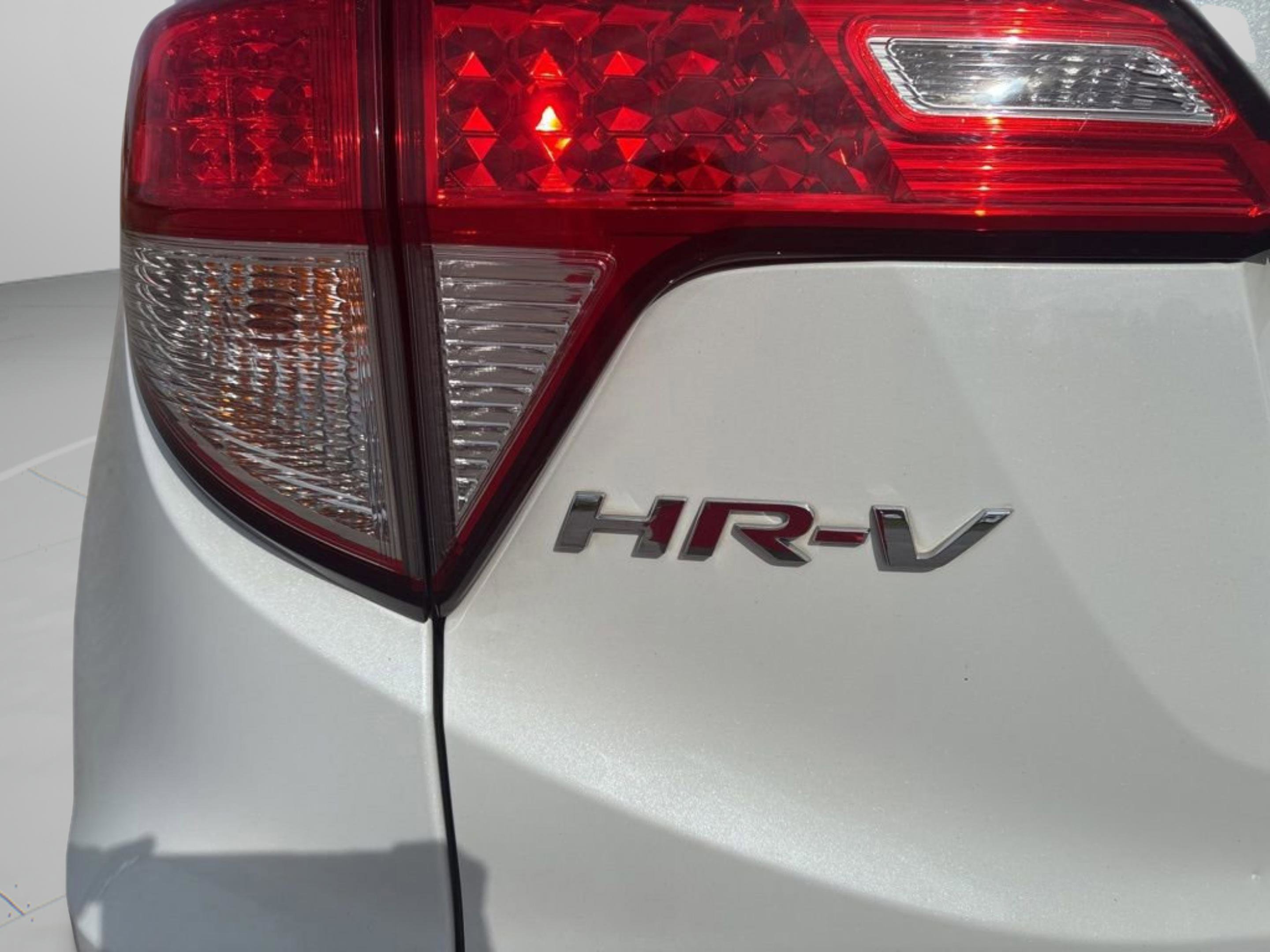 Used 2022 Honda HR-V EX-L image 32