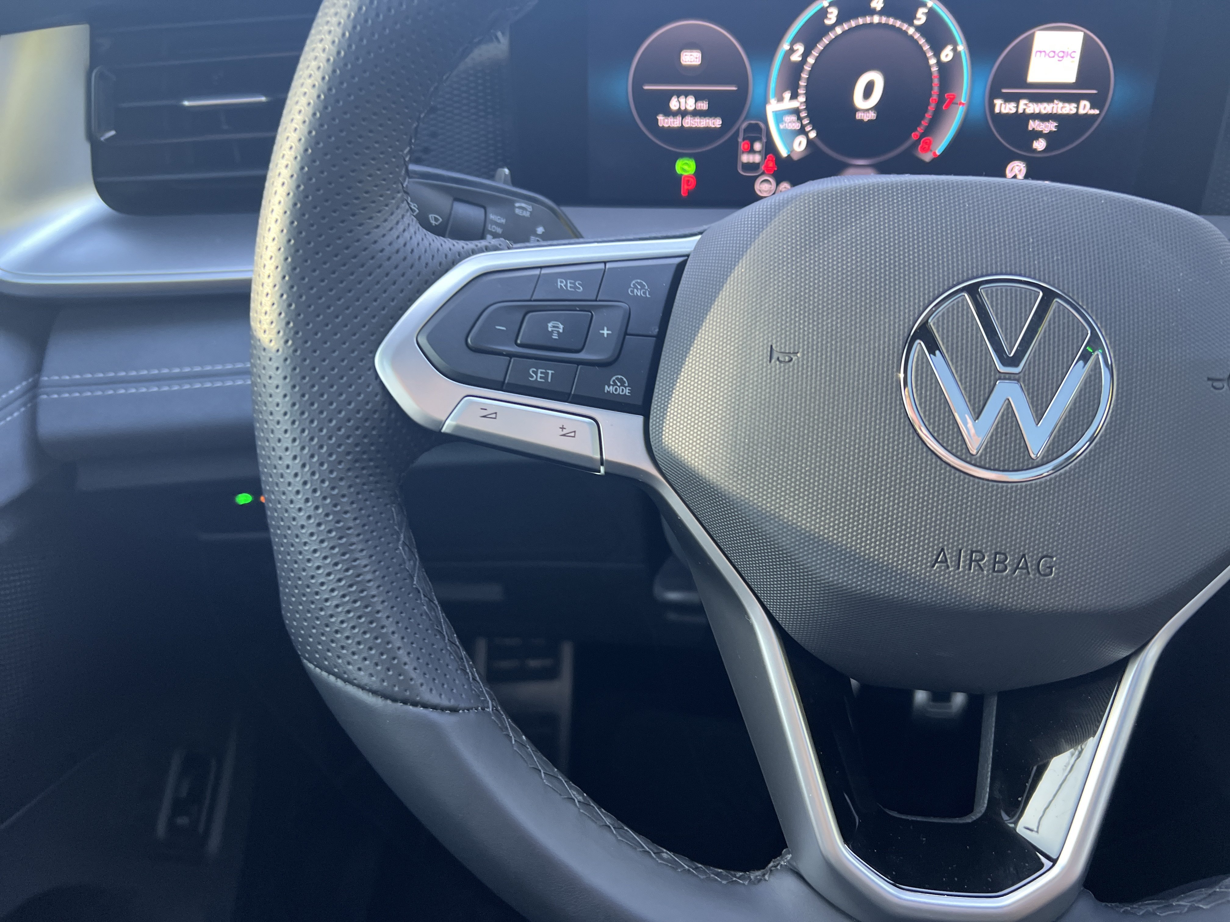 Certified 2026 Volkswagen Tiguan SE R-Line FWD image 16