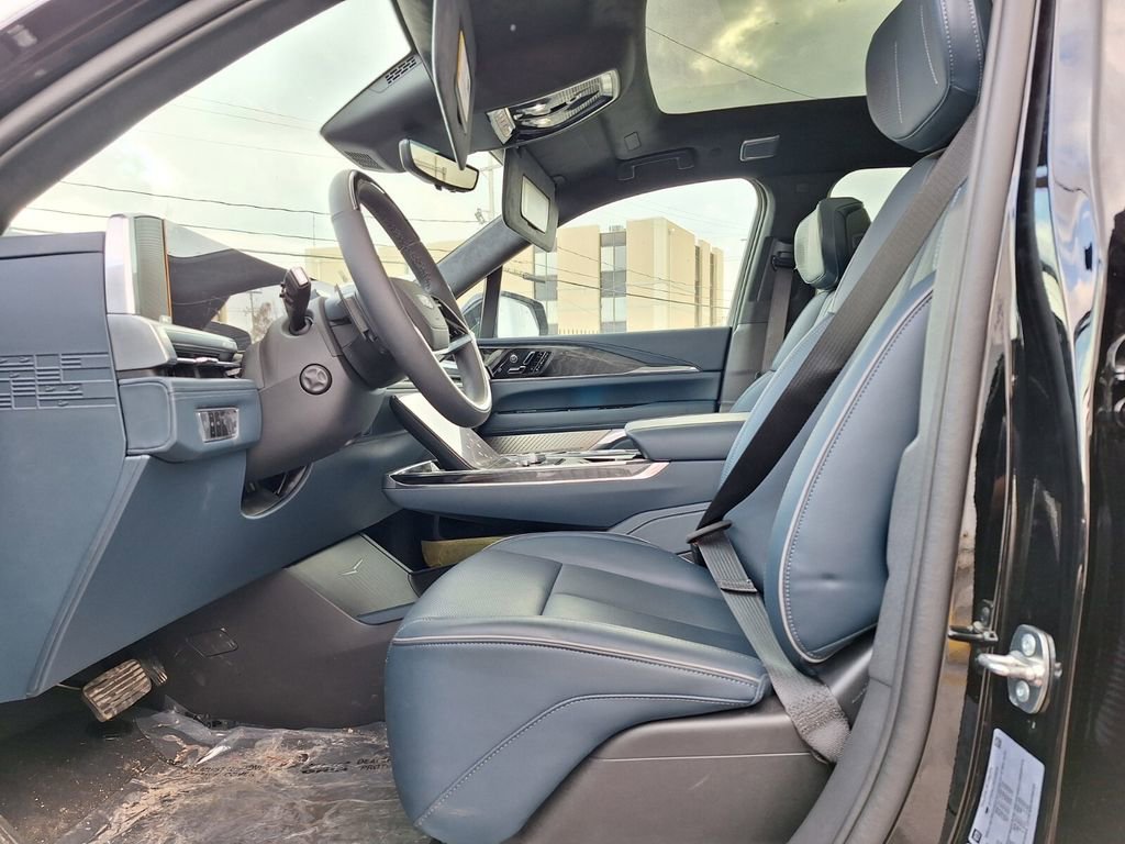 New 2025 Cadillac Escalade IQ Luxury 2 image 14