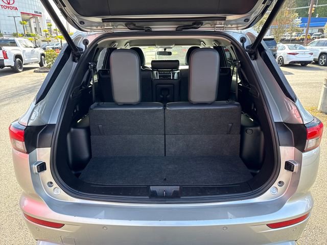 Used 2024 Mitsubishi Outlander SE image 16