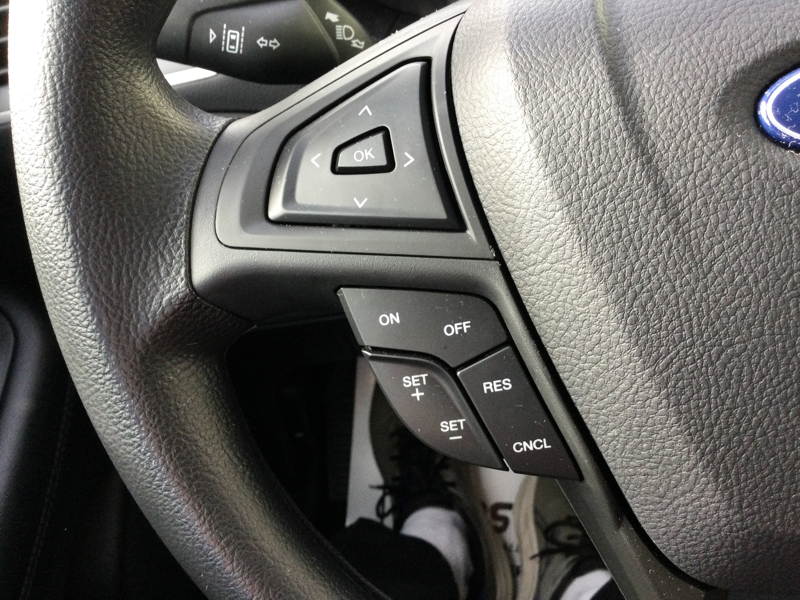 New 2024 Ford Edge SE w/ Black Appearance Package image 13