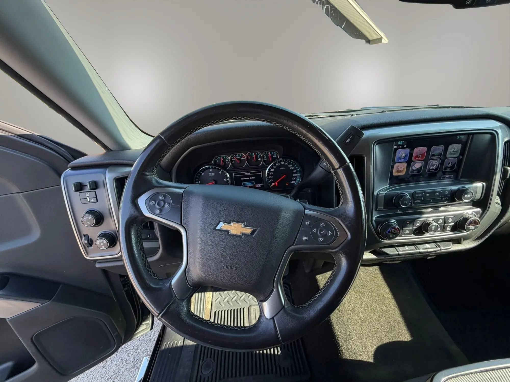 Used 2018 Chevrolet Silverado 1500 LT w/ All Star Edition AWD/4WD image 14