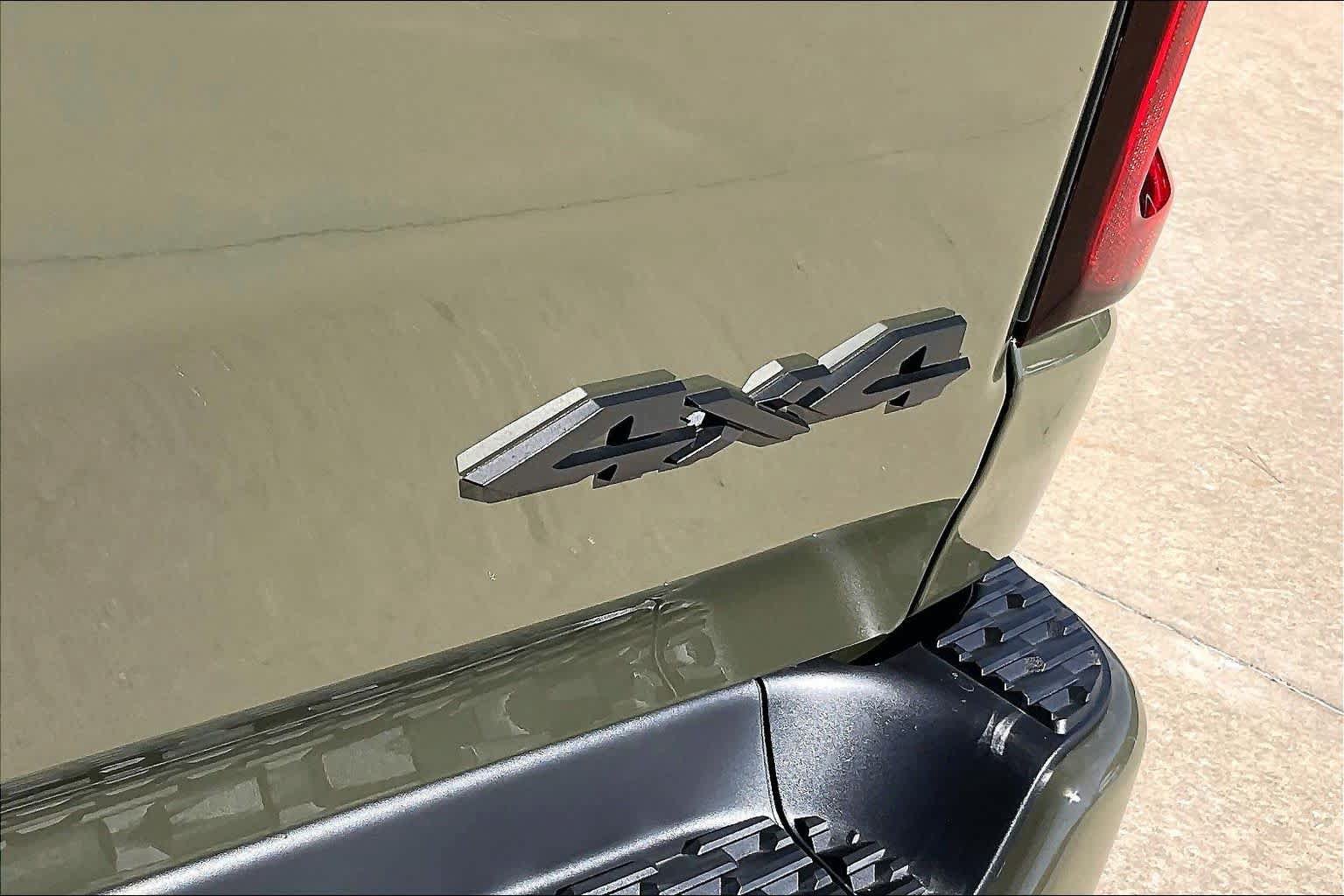 New 2027 RAM 1500 Laramie AWD/4WD image 15