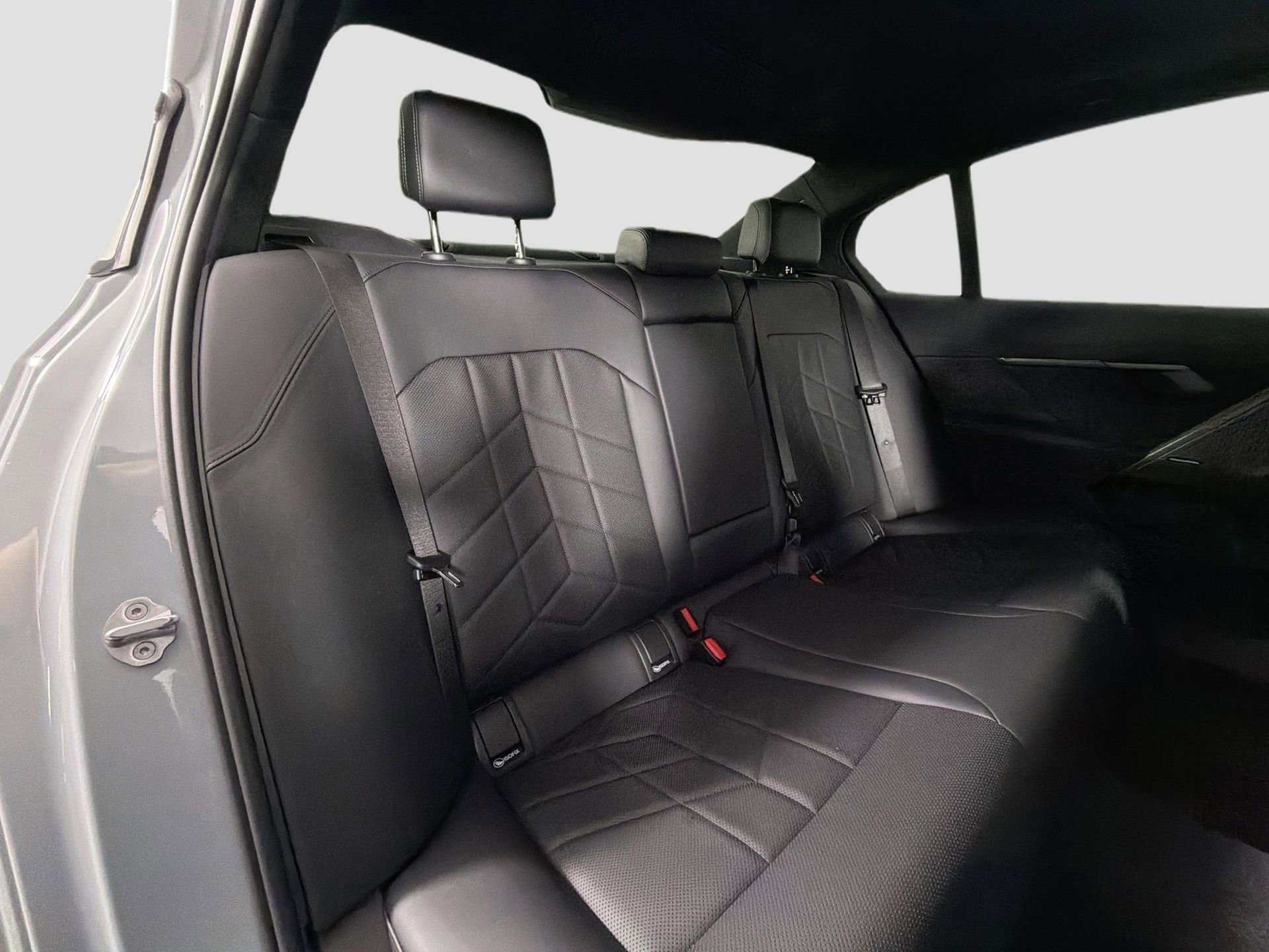 Certified 2025 BMW i5 eDrive40i w/ M Sport Package image 28