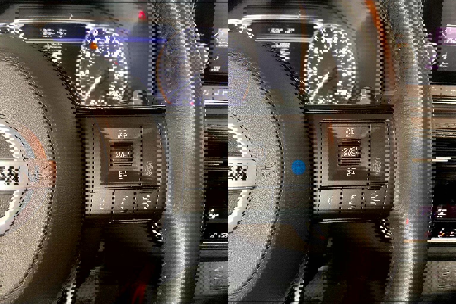 Used 2021 Nissan Rogue SV w/ Premium Package image 19