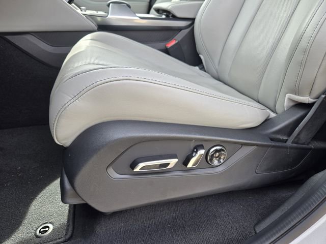 Used 2023 Acura MDX FWD w/ Technology Package image 9