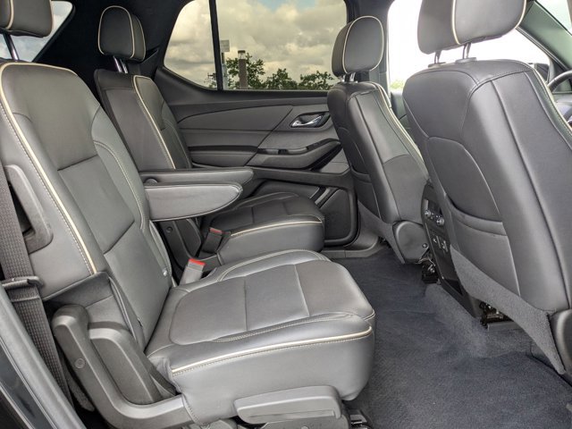 Used 2023 Chevrolet Traverse Premier w/ Redline Edition image 22
