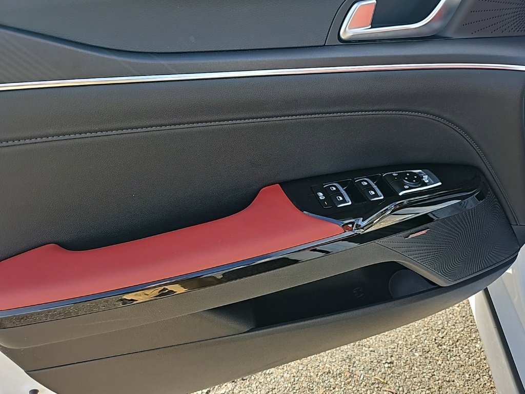 Used 2025 Kia K5 GT-Line w/ GT-Line Premium Package image 11