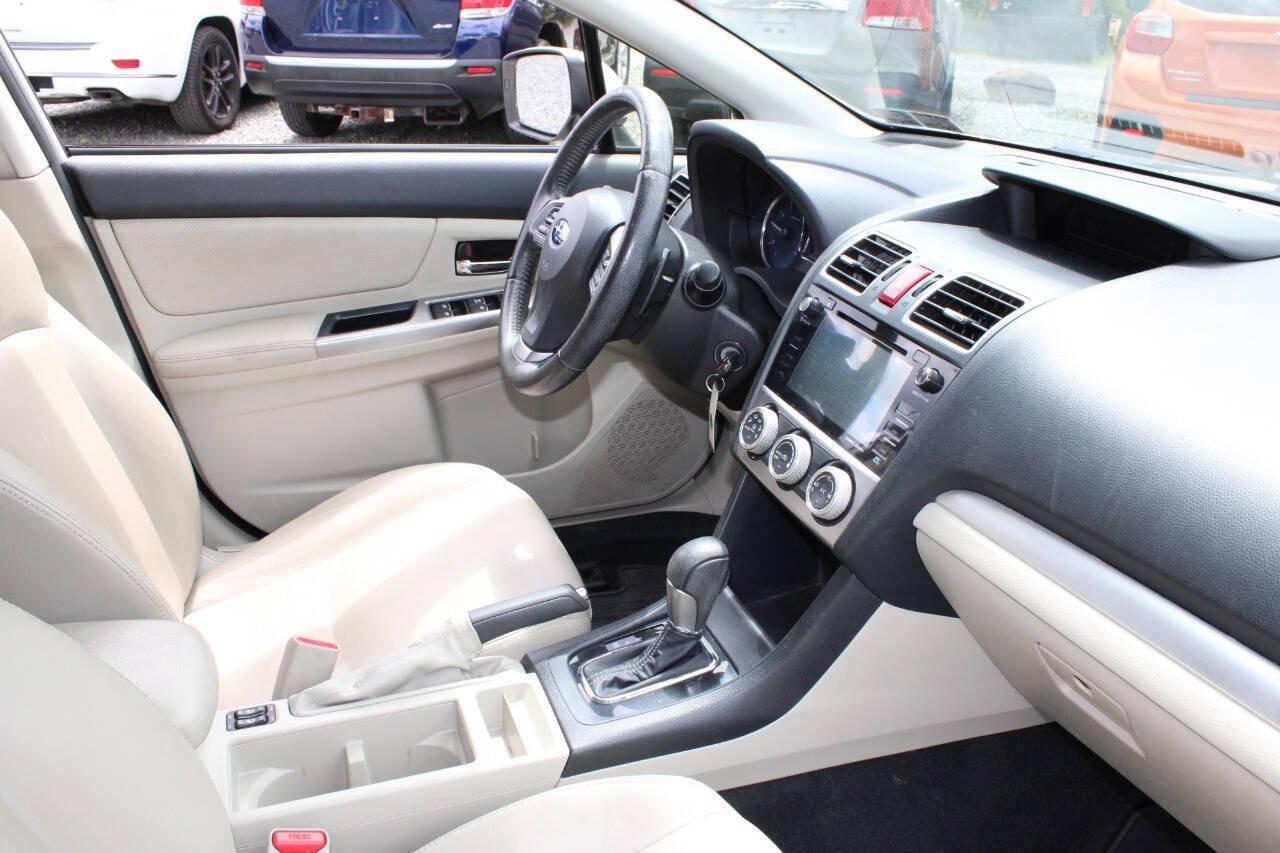Used 2015 Subaru Crosstrek 2.0i Limited w/ Popular Package #2 AWD/4WD image 12