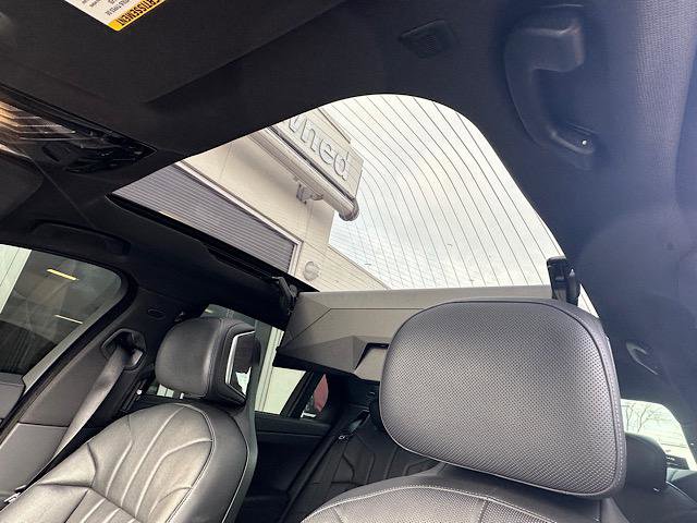 Certified 2023 BMW 760i xDrive w/ Executive Package image 14