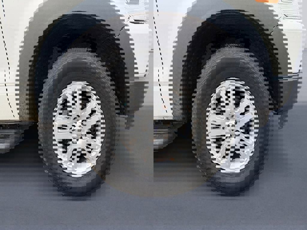 Used 2010 Ford Explorer Sport Trac XLT image 9