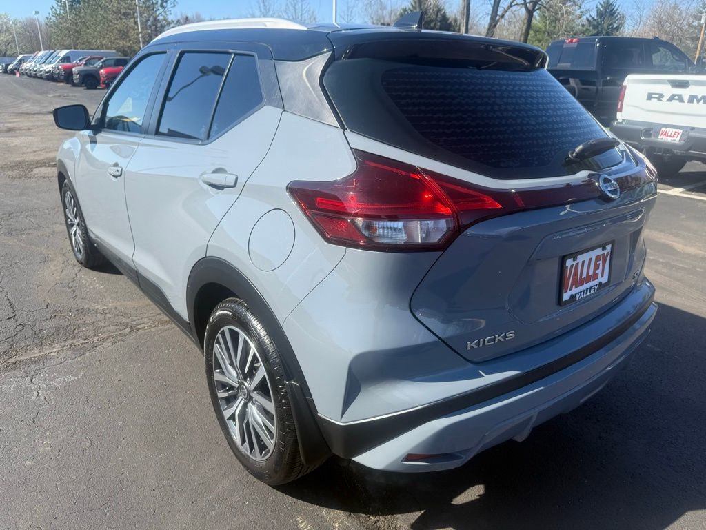 Used 2021 Nissan Kicks SV image 5