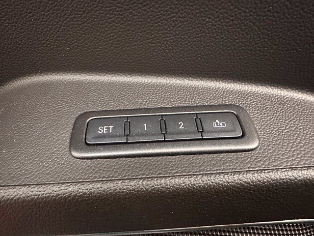 Used 2016 Chevrolet Tahoe LTZ AWD/4WD image 19