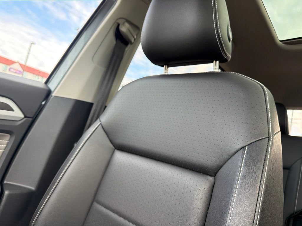 Used 2023 Volkswagen Atlas SE w/ Panoramic Sunroof Package FWD image 23