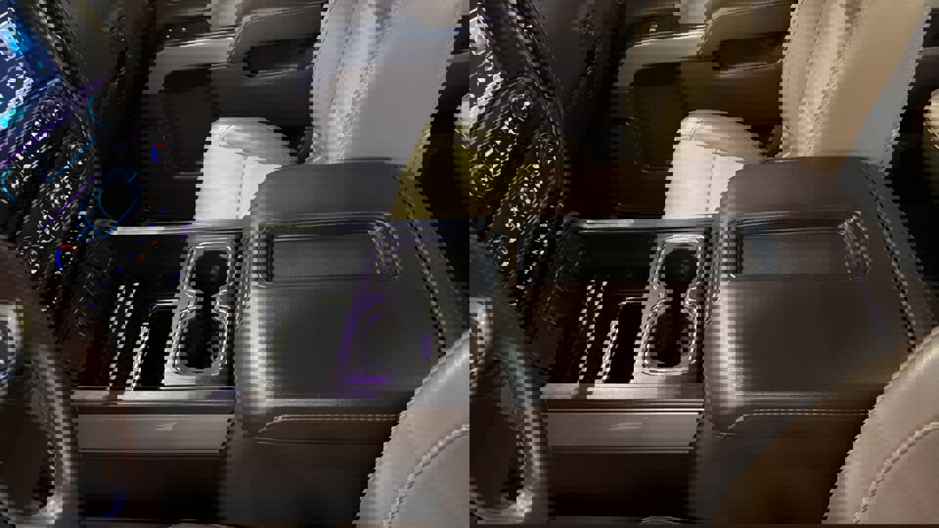 Used 2015 Chevrolet Silverado 2500 LTZ w/ Duramax Plus Package AWD/4WD image 26