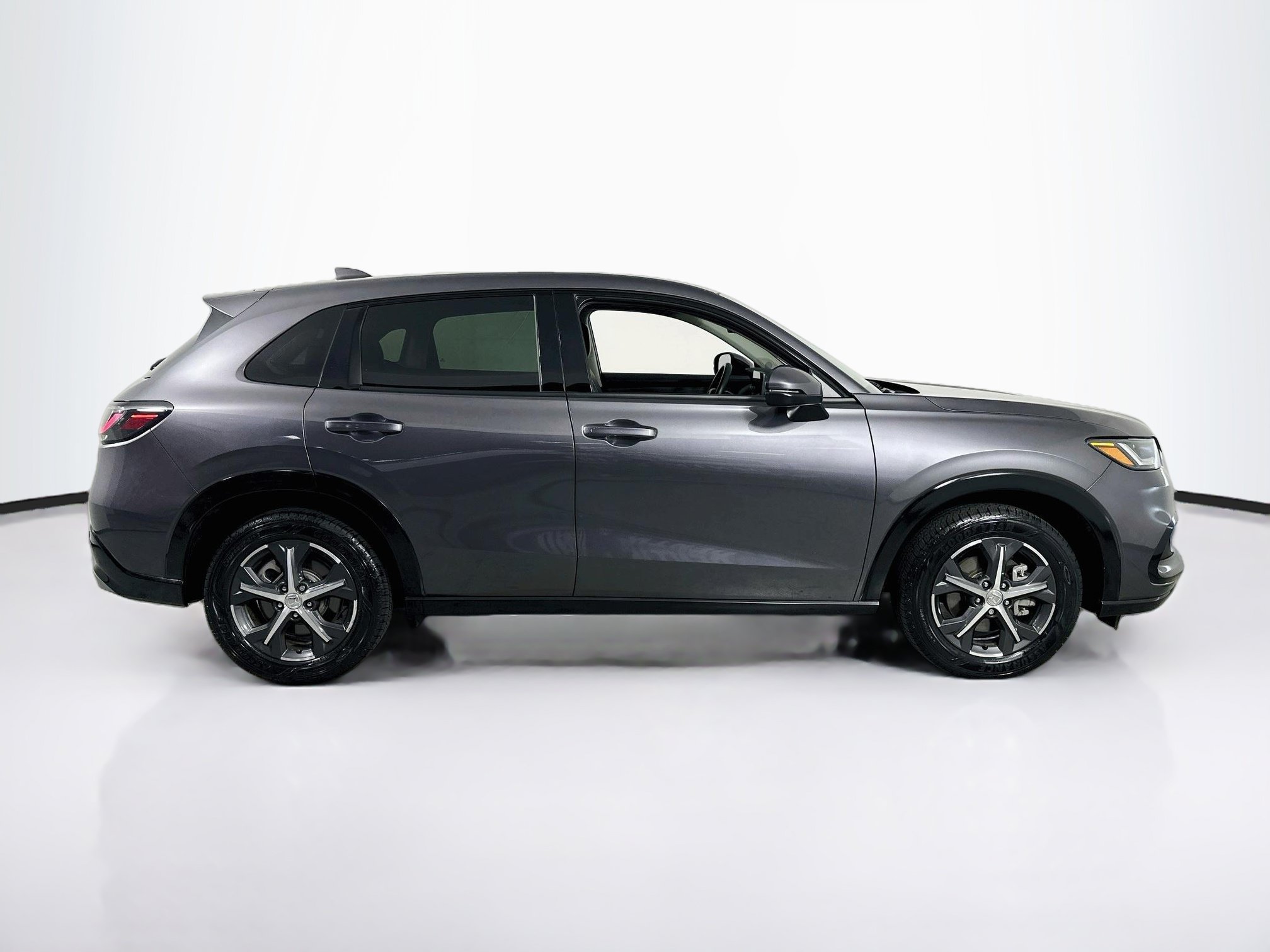 Used 2023 Honda HR-V EX-L image 4