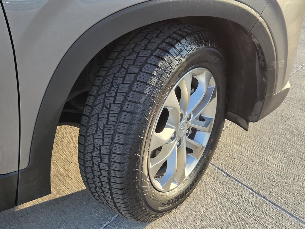 Used 2019 Hyundai Santa Fe SE FWD image 5