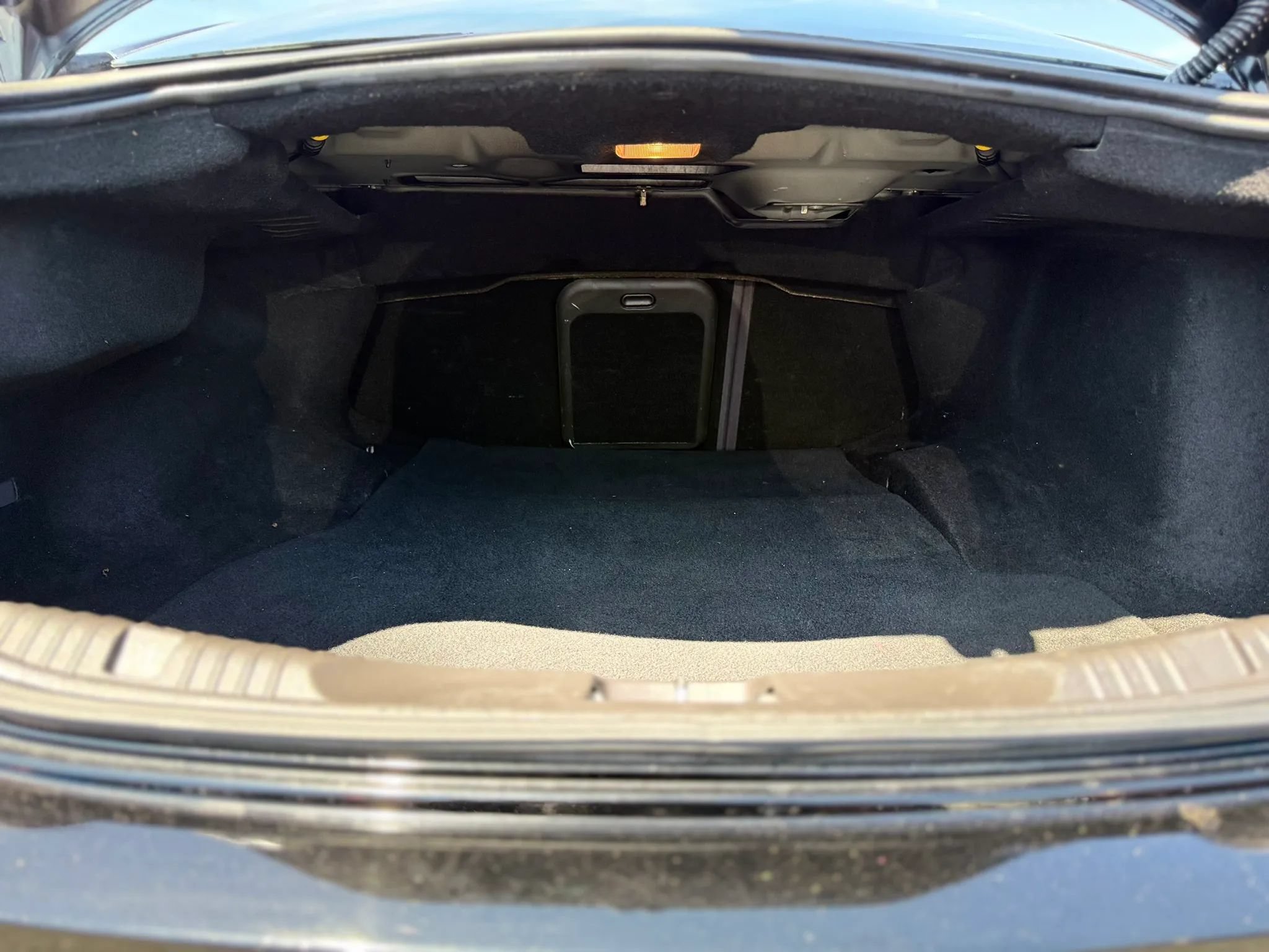 Used 2015 Jaguar XF Portfolio RWD image 35