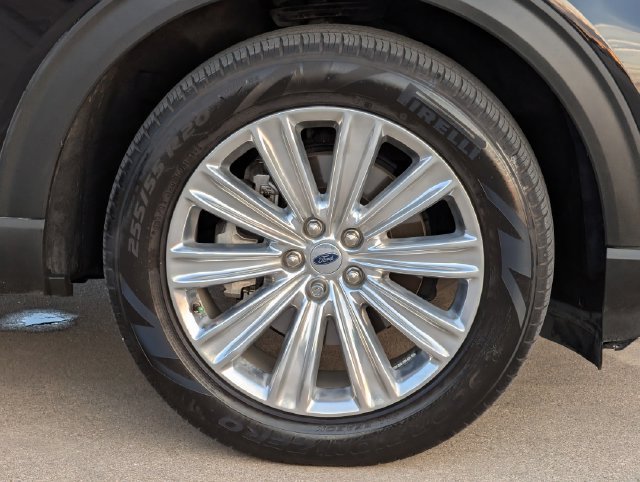 Used 2021 Ford Explorer Limited w/ Equipment Group 301A RWD image 10