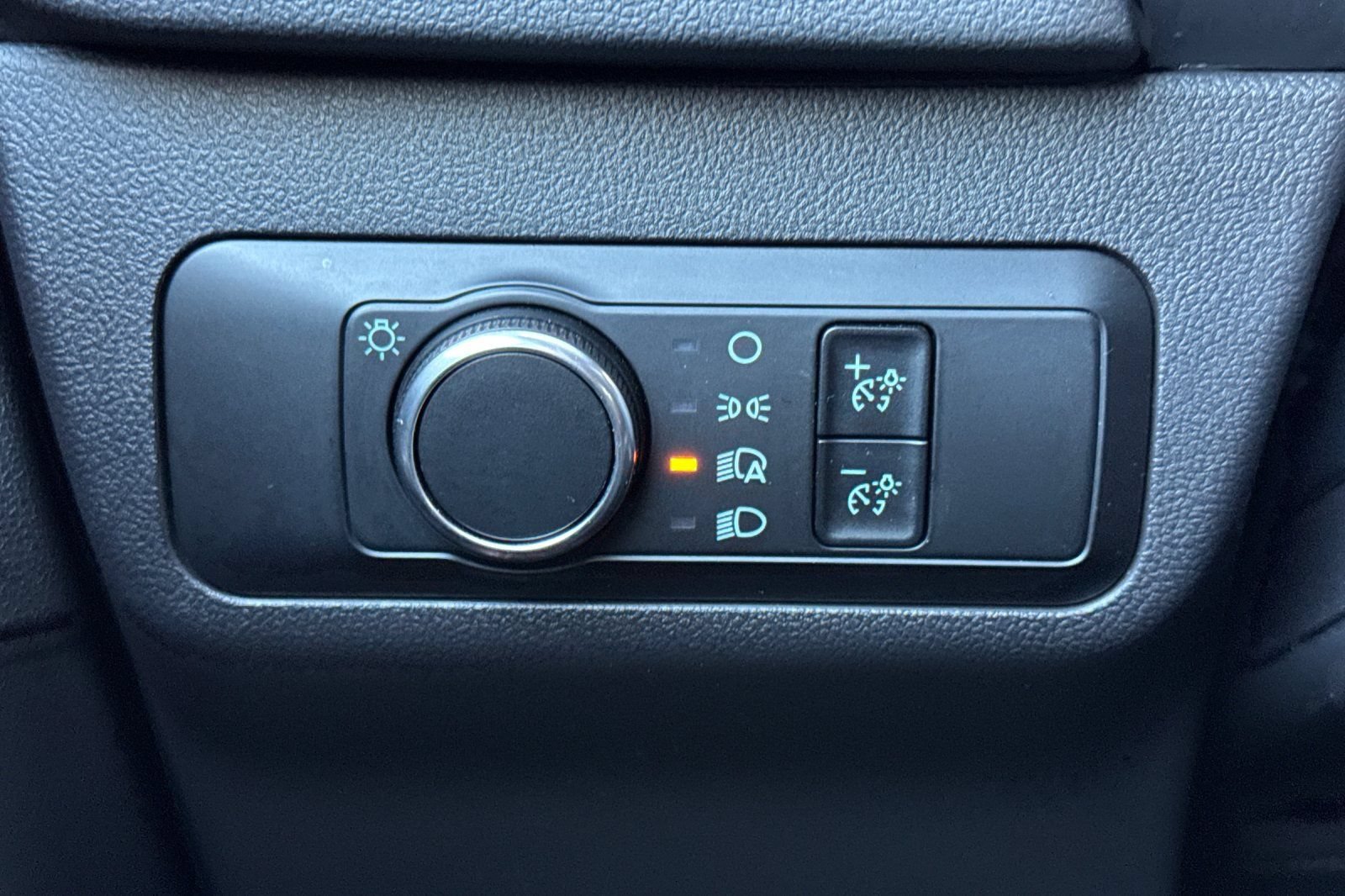 Used 2025 Ford Escape ST-Line FWD image 42