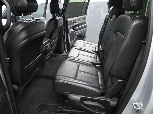 Used 2024 Jeep Wagoneer L Series II w/ Flexible Seating Group image 13