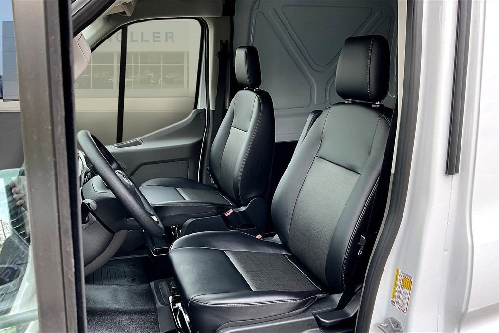New 2026 Ford Transit 250 148 Medium Roof Extended AWD image 25
