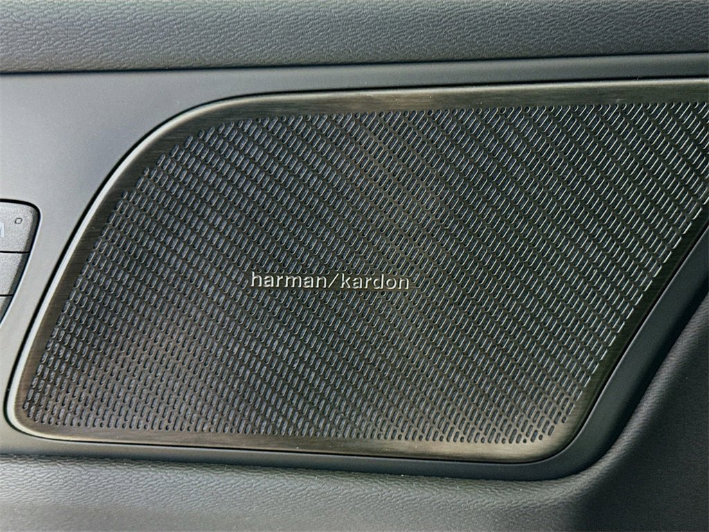 New 2026 Volvo V60 B5 Cross Country Ultra w/ Climate Package image 19