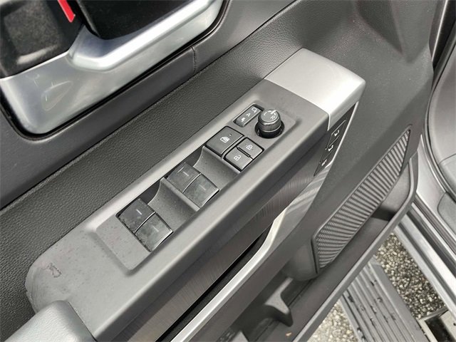 Used 2025 Toyota Sequoia Platinum image 20