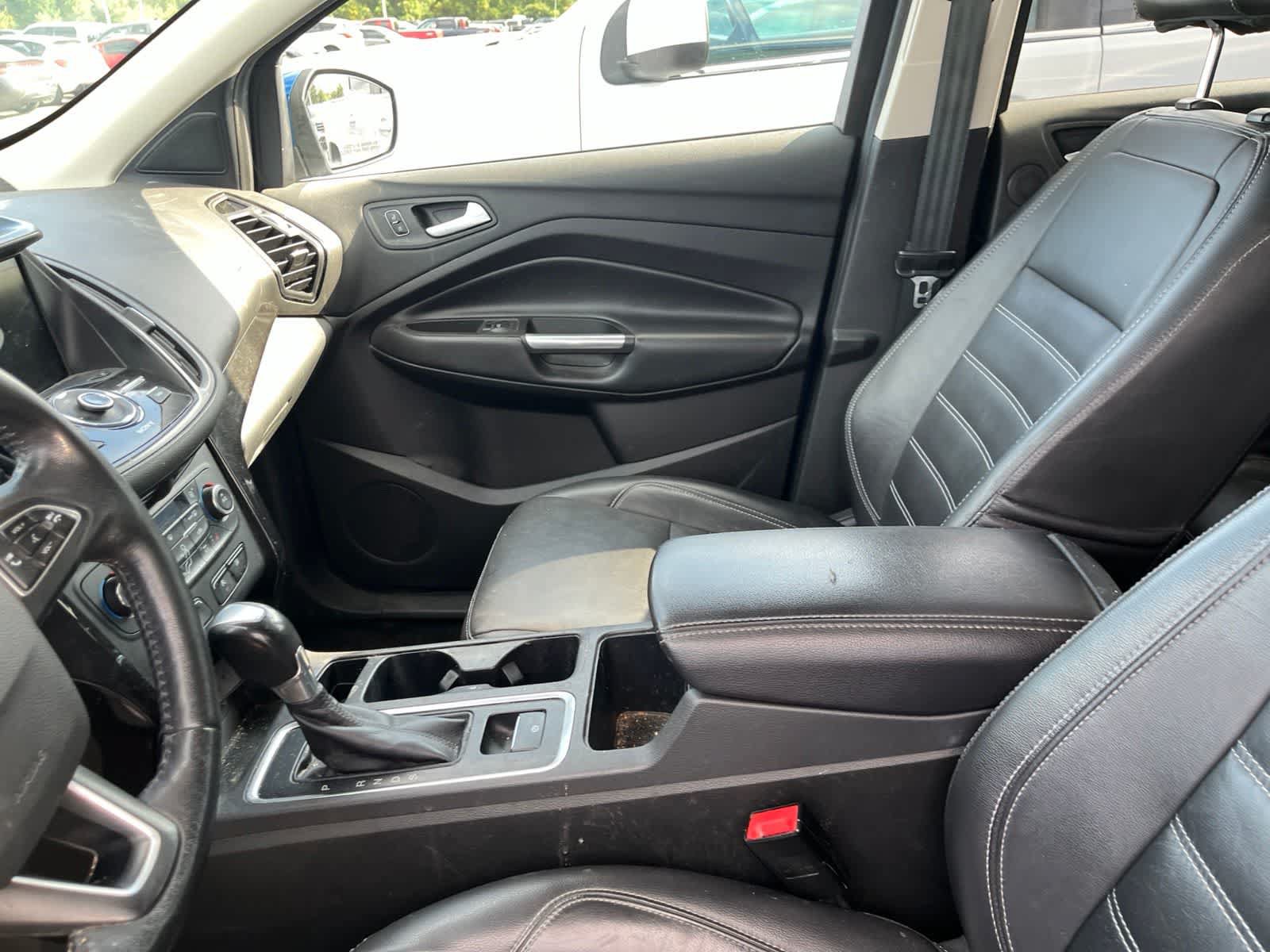 Used 2017 Ford Escape Titanium FWD image 25