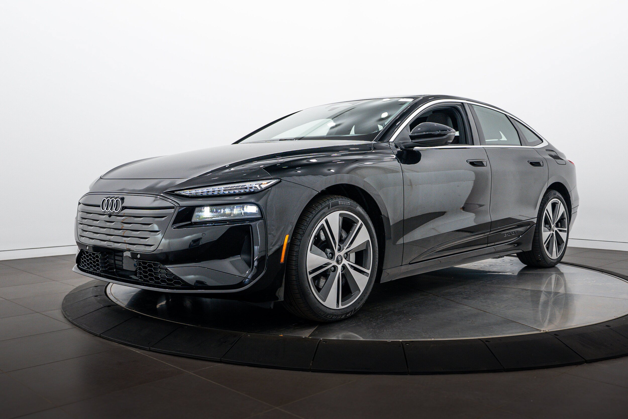 Certified 2025 Audi A6 e-tron Premium Plus w/ Premium Plus AWD/4WD image 7