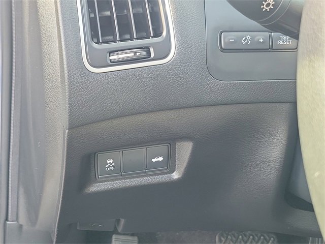 Used 2023 INFINITI Q50 Luxe w/ Cargo Package image 21