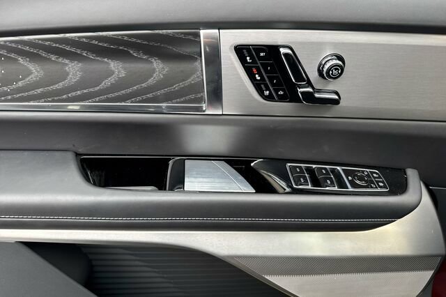 New 2026 Cadillac Vistiq Platinum image 11