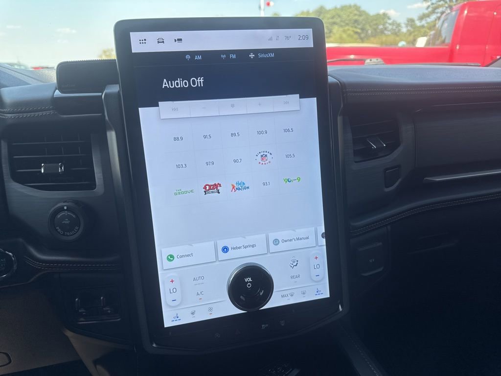 Used 2023 Ford Expedition Platinum image 24