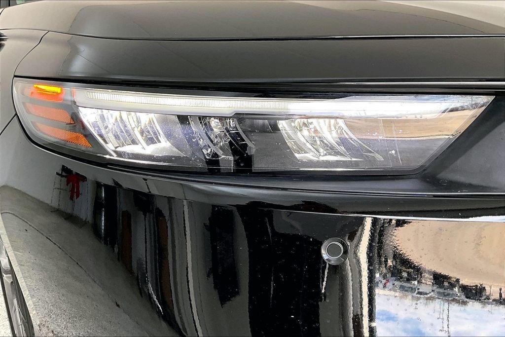 Used 2024 Honda Accord EX-L image 37