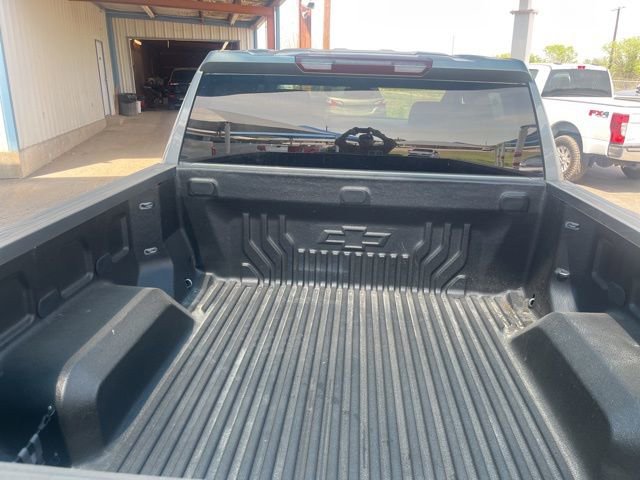Used 2023 Chevrolet Silverado 1500 LT image 6