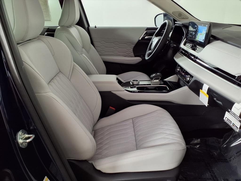 New 2025 Mitsubishi Outlander SEL image 9