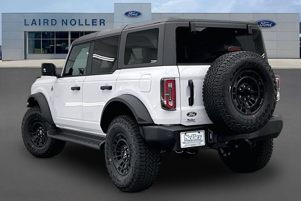 New 2026 Ford Bronco Outer Banks w/ Sasquatch Package AWD/4WD image 3
