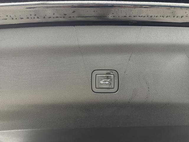 New 2026 Chevrolet Tahoe High Country w/ Sun And Tow Package image 16